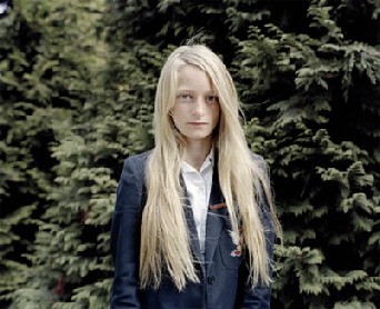 Caroline Chevalier, Frail Heroines