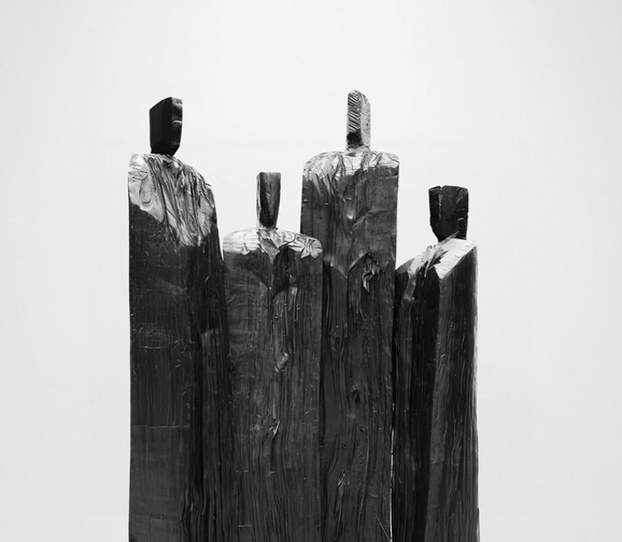 Christian Lapie, Les mémoires anciennes, 2021 Chêne traité à l'huile de lin sous vide "Prolin" 210 x 120 x 60 cm
