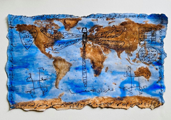 Mohammad Alfaraj, Une amulette protectrice pour le monde, 2026. Avec l'aimable autorisation de l'artiste, d'Athr et de Mennour. © Mohammad Alfaraj